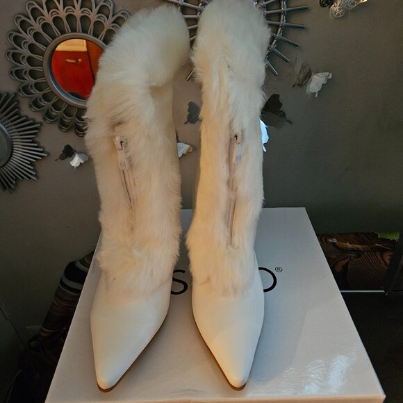 Midnight Velvet Shoes - Midnight Velvet Faux Fur Trim Boot Sz 9.5